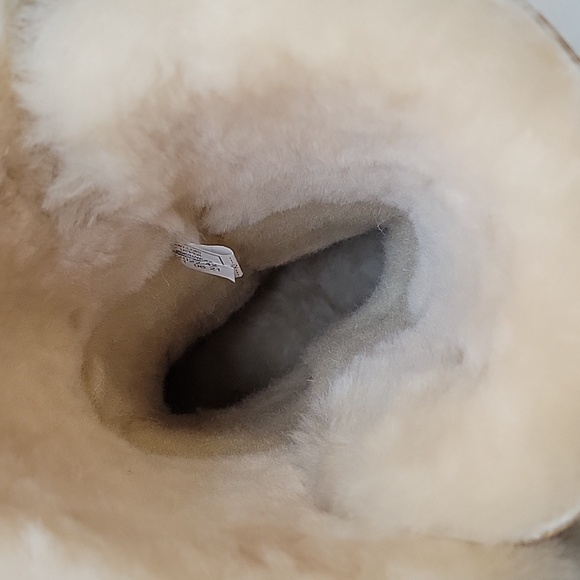 BEARPAW Women's Lori Hickory Boots US 10, 12 inches tall - Picture 11 of 17